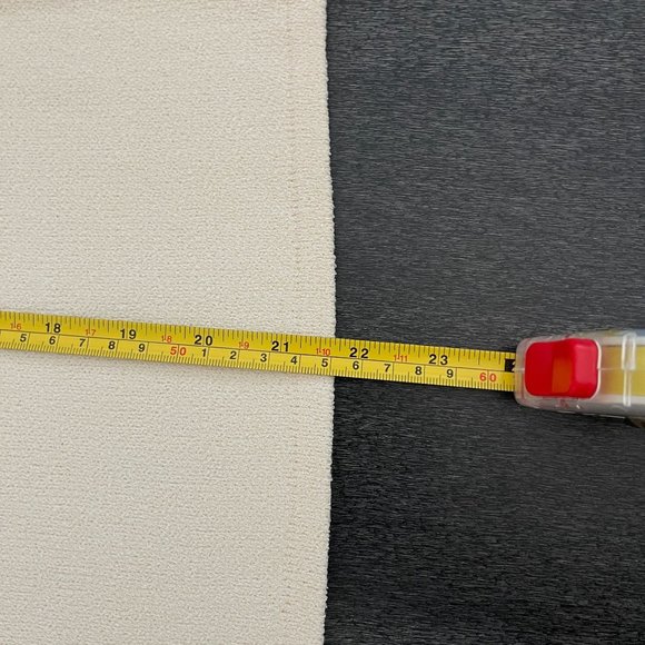 St. John Collection Women's Ivory Wool Blend SS Sweater Top, Size M NWT - Picture 6 of 6